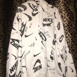 Nike hoodie graphic